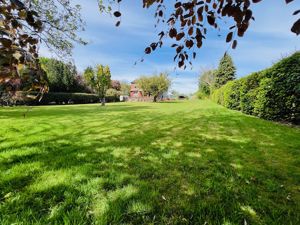 Photo 23- click for photo gallery